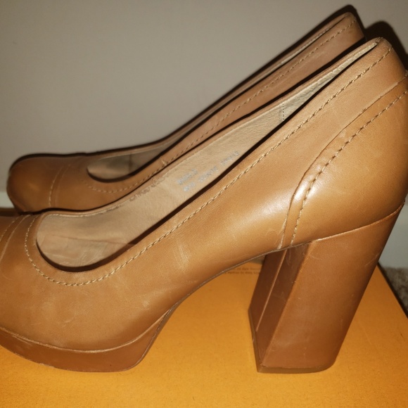 Korks Blaire Platform Heel Tan Size 9 - Picture 7 of 7